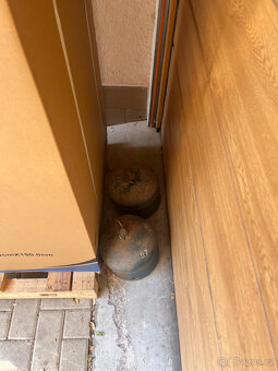 Za 99kč/ks prodám PB láhev 2 kg - 2