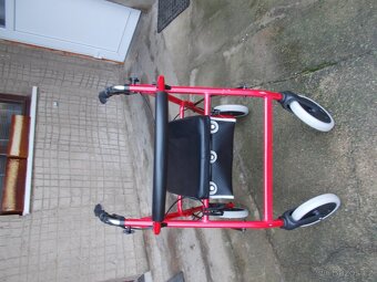 invalidní chodítko - 2