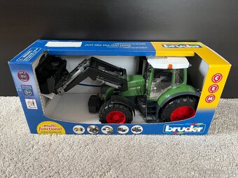 Bruder traktor Fendt 936 Vario + čelní nakladač - 2