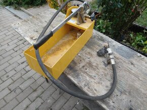 Tlakovací zařízení - 2