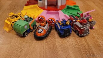 Velká věž / centrála Tlapková patrola - 2