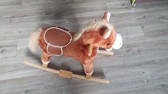 Houpací kůň - 2