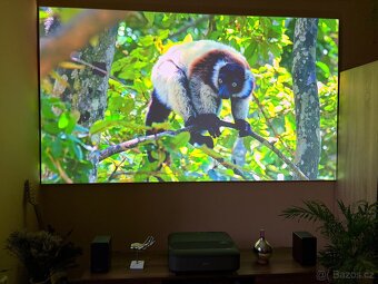 platno na projektor - 2