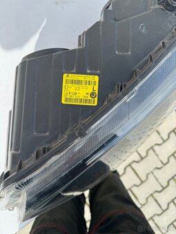 Halogenové světlo Škoda Octavia 3 předface - 2