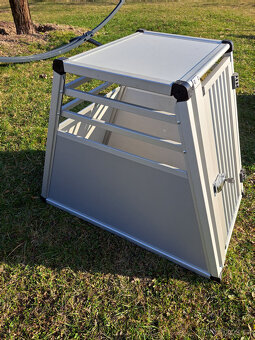 Klec pro psa do auta - 2