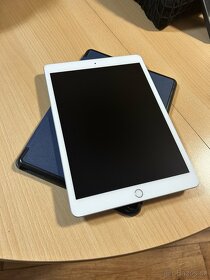 Apple iPad stříbrný (8th generation) - 2