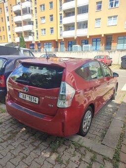 Toyota Prius Plus - 2