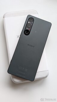 Mobilní telefon Sony Xperia 1 V (XQ-DQ54), 12GB/256GB Khaki - 2