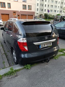 Honda fr-v 2.2 - 2