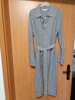 Šaty Tommy Hilfiger vel .M - 2