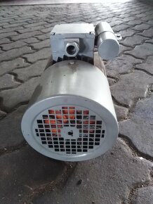 Elektromotor ZSE Mez Mohelnice - 2