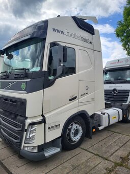 Prodám tahač Volvo FH 460 lowdeck r.v 6/2016 najeto 851000km - 2