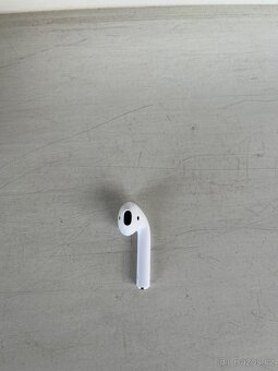 Sluchátka AirPods 2- bez nabíjecího pouzdra - 2