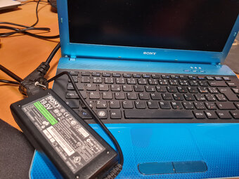 SONY VAIO MODRY - 2