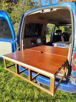Vestavba VW Caddy Maxi - 2