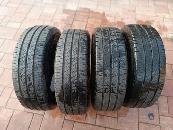 215/65 R16C Goodyear - 2