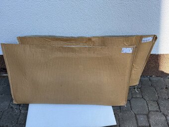 BMW E30 Coupe Nová originální zadní okna - 2