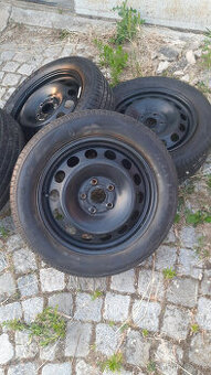 Sada plech. disků a pneu s poklicemi - 2