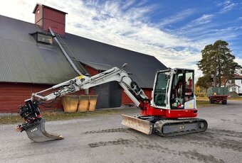 Minibagr Bagr Takeuchi TB257FR - 2