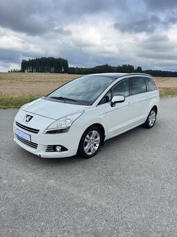 Peugeot 5008 – 7 míst k sezení – 2.0 HDi 110 kW - 2