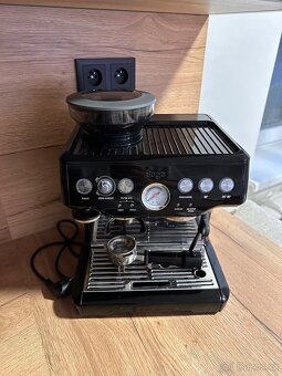 Pákový kávovar Espresso SAGE BES875BKS - 2