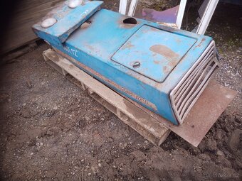 Kapota+maska Zetor 8011-8045 - 2