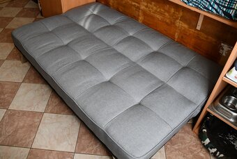 Rozkládací čalouněná pohovka - 2