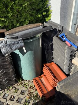 střešní tašky + příslusenstvi - 2