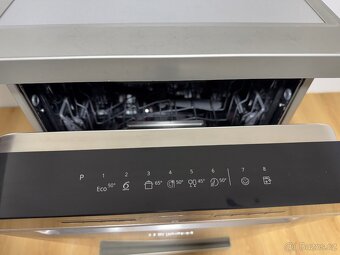 Myčka nádobí Whirlpool WSFO 3O23 PF X nerez - 2