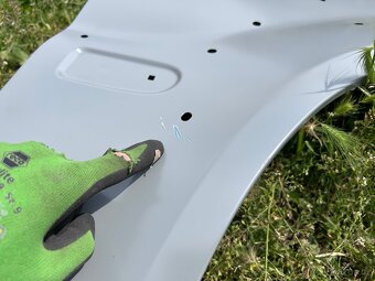 Pravý přední blatník Hyundai Terracan - 2