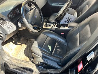 Volvo V50 - 2