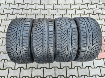 Zimní Kumho 255/35/19 - 2