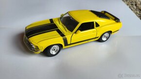 Boss 302 Mustang - Maisto - 2