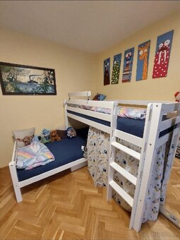 bílá palanda z masivu - 2