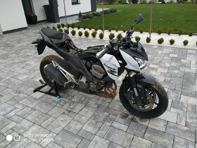 Kawasaki Z800 díly - 2