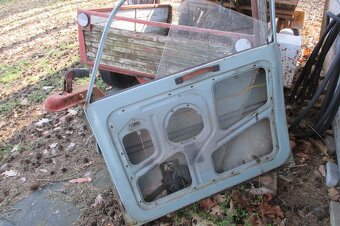 Trabant 601 - pravé dveře - 2