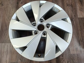 5x112 Volkswagen 6,5Jx17 ET46 BELMONT číslo 5H0601025B alu - 2