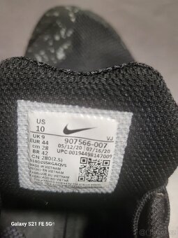 Tretry NIKE - 2