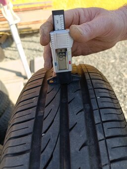 Nexen 185 60 R15 letni - 2