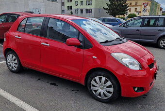 TOYOTA YARIS 1.0 51kw,BENZIN,PŮVOD ČR,KLIMA, TAŽNÉ - 2