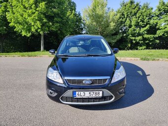 Ford Focus 1.6i 74 kW, hatchback, manual, 2011, 140tkm - 2