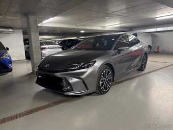 Toyota Camry Hybrid 2025 - 2