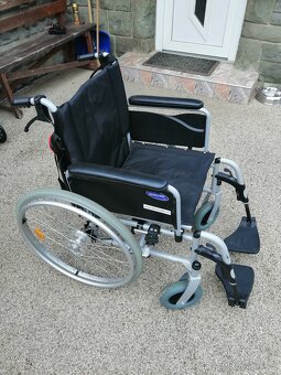 Invalidní vozík. - 2