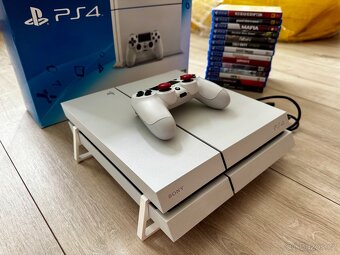 PlayStation 4 Glacier White + 14 her - 2