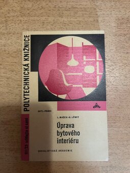 Retro příručky,cena za obě celkem - 2