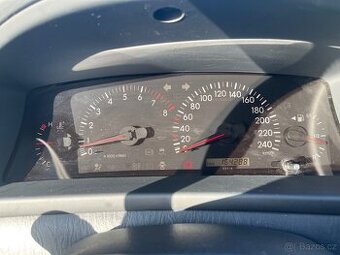 Toyota Corolla Verso - 2