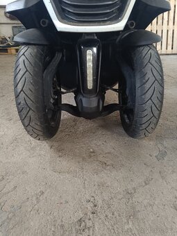 Peugeot metropolis 400 - 2