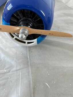 RC model letadla Hangar 9 F6F Hellcat se žhavícím motorem - 2