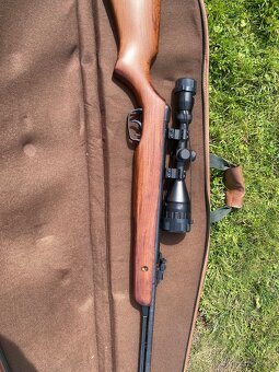 Prodám vzduchovku Gamo CF-20 s puškohledem Nikko Stirling - 2