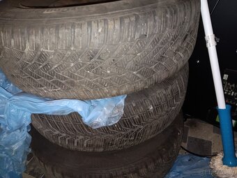 Plechove kola Zimní pneu 195/65r15 - 2